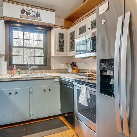 Charming Cabin With Fire Pit And Decks About 7 Mi To Helen Sautee Nacoochee Εξωτερικό φωτογραφία